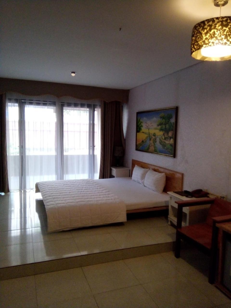 Khach San Thuong Mai Hotell Yen Thinh Exteriör bild