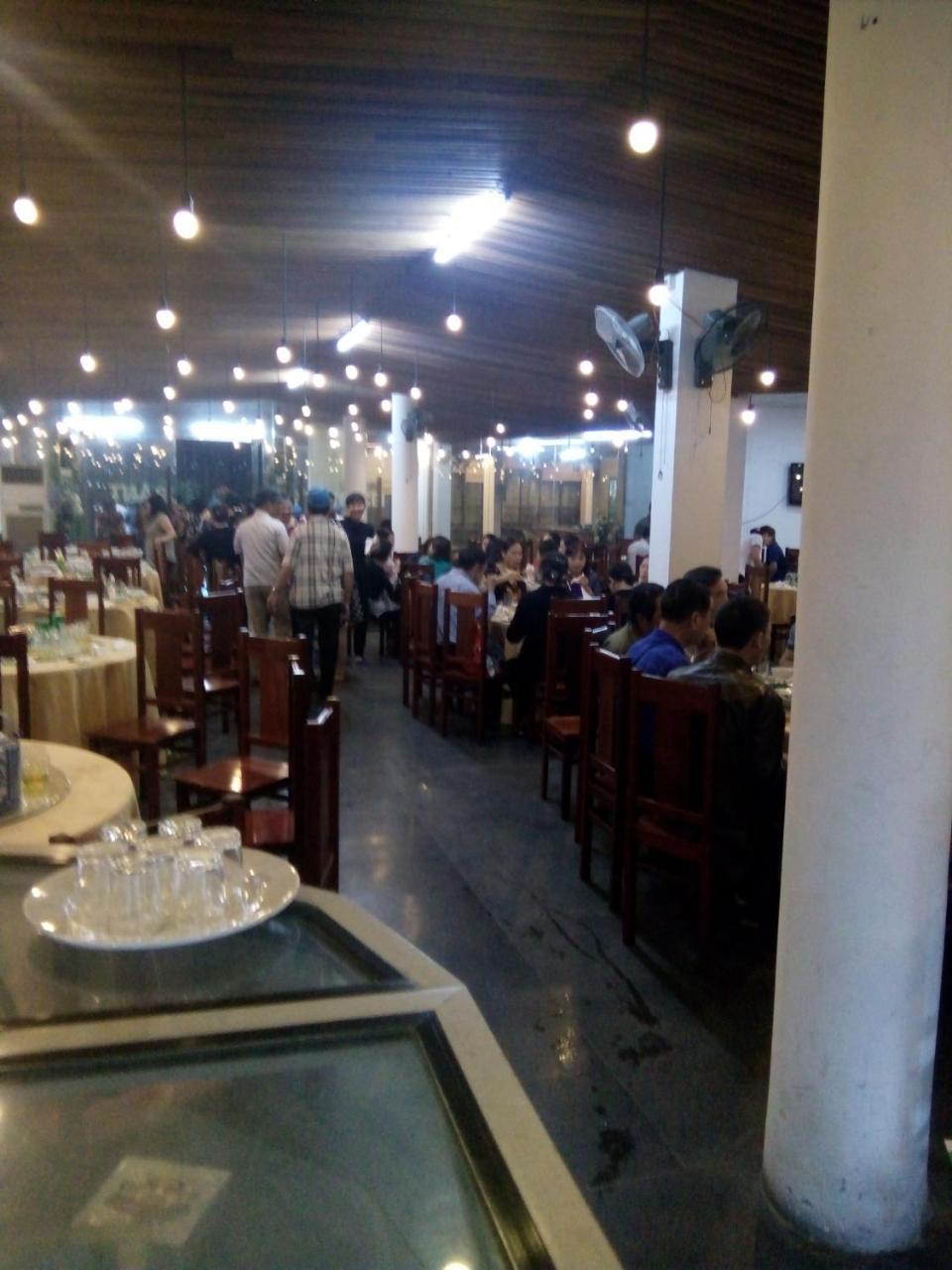 Khach San Thuong Mai Hotell Yen Thinh Exteriör bild