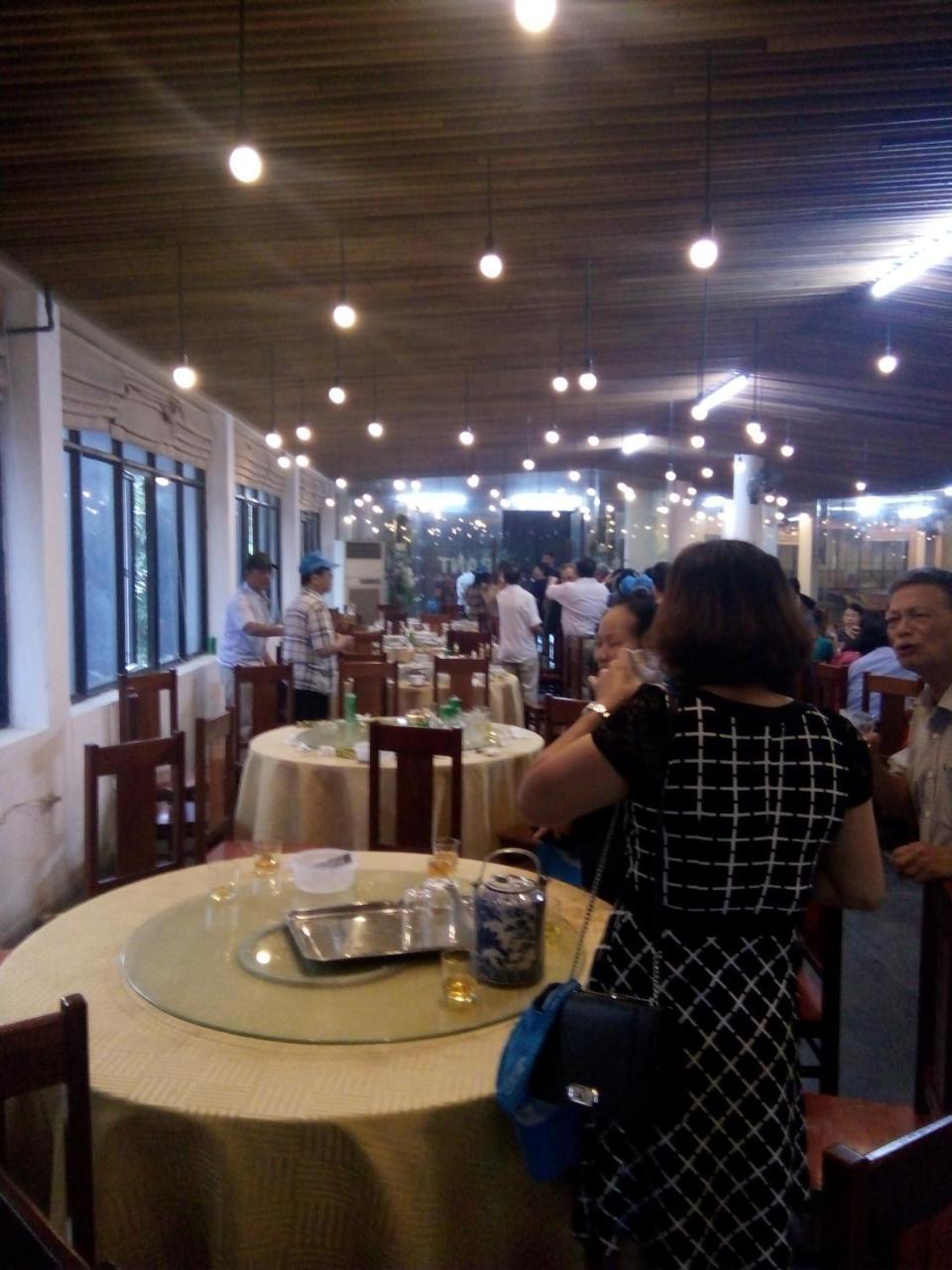 Khach San Thuong Mai Hotell Yen Thinh Exteriör bild