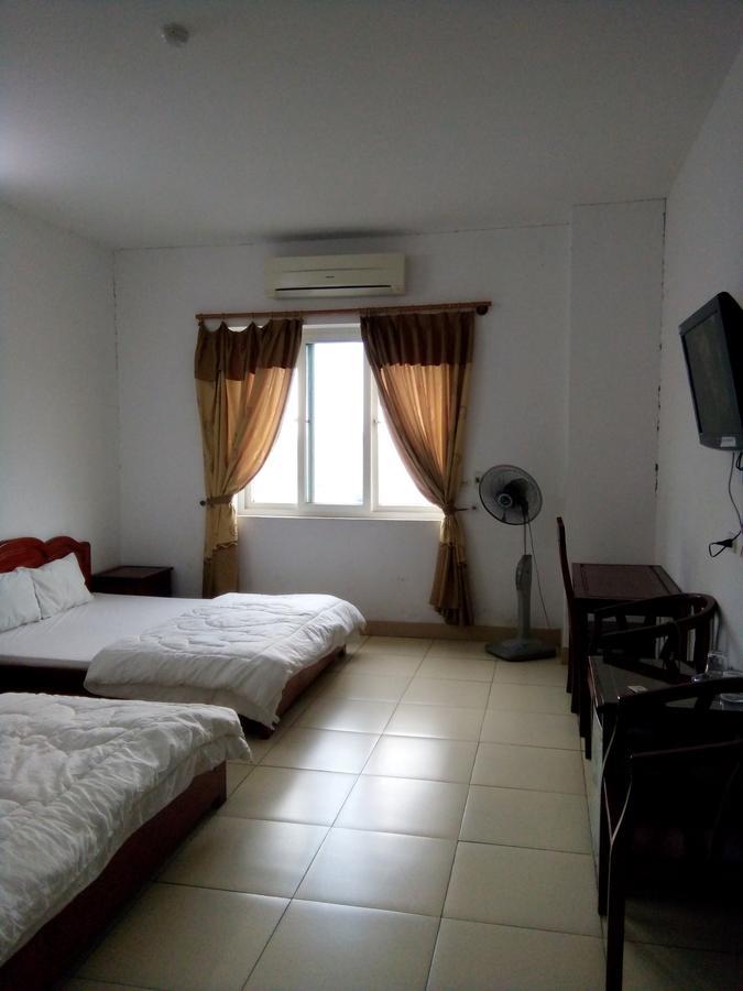 Khach San Thuong Mai Hotell Yen Thinh Exteriör bild