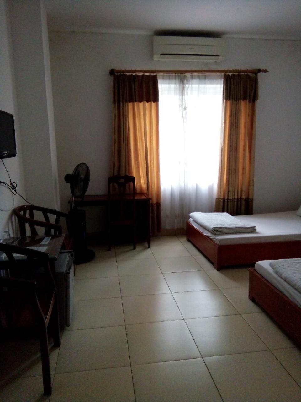 Khach San Thuong Mai Hotell Yen Thinh Exteriör bild